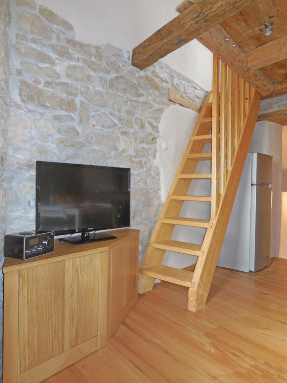 Stone House Apartments Brtonigla Dış mekan fotoğraf